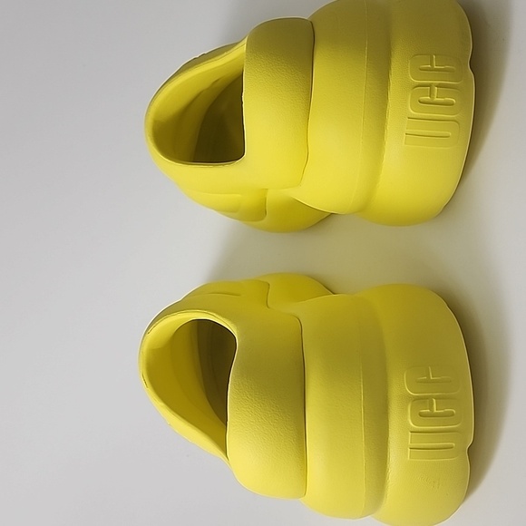 UGG Yellow Mules Comfortable Stylish Footwear - Picture 4 of 10